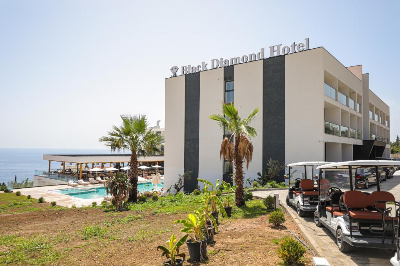 Black Diamond Hotel Dhermi Exterior photo