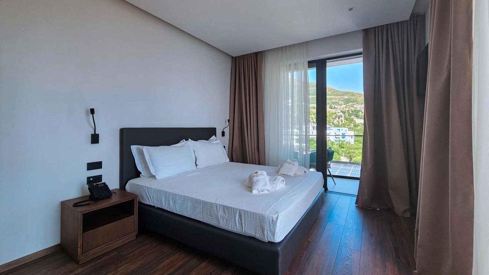 Black Diamond Hotel Dhermi Exterior photo